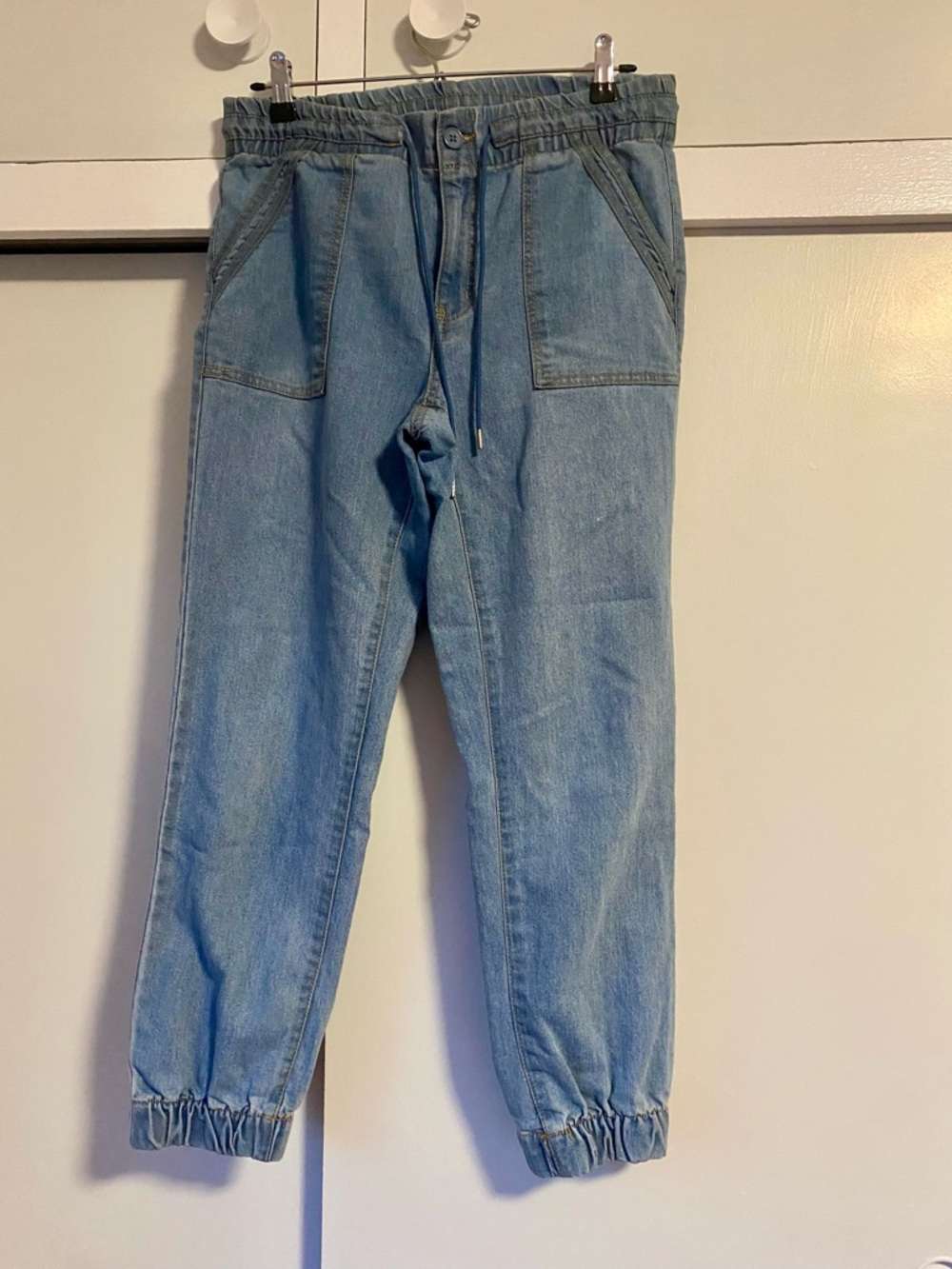 Tinseltown - Light Wash Denim Joggers – Relaxed Fit Comfy / Jeggings